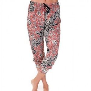 Brand NEW Onzie Hot Yoga Relaxation Pants
